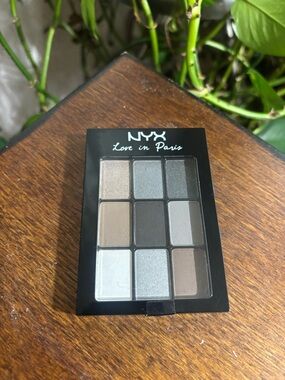 NYX Love In Paris 9 Color Shadow Palette In A La Mode 9 x 0.028 Oz.